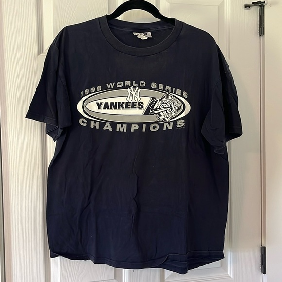 Yankees World Series Champion New York 1998 Men Navy TShirt Vintage - Picture 1 of 5